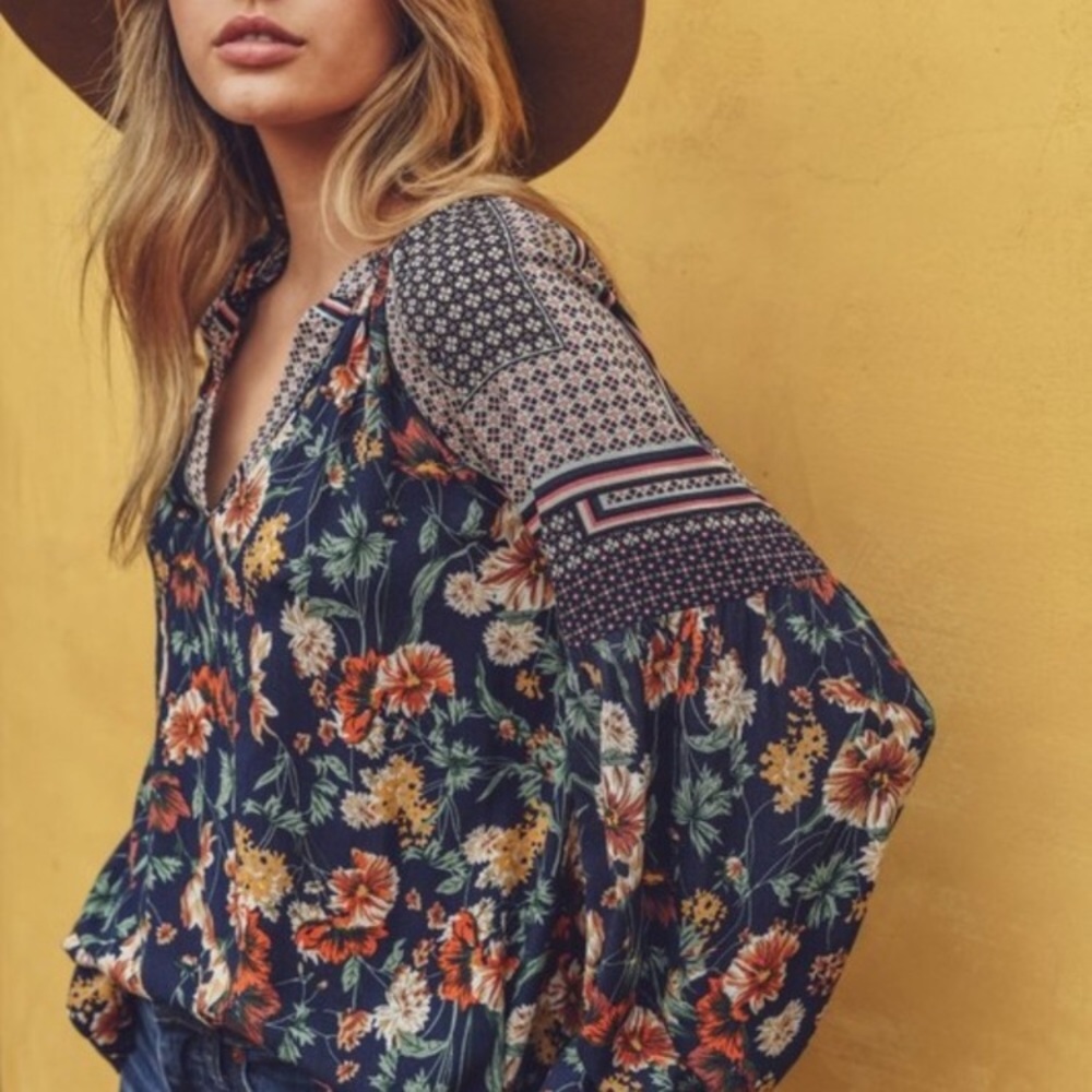 Jodifl | Bohemian Floral Blouse 🌹 - Picture 2 of 5